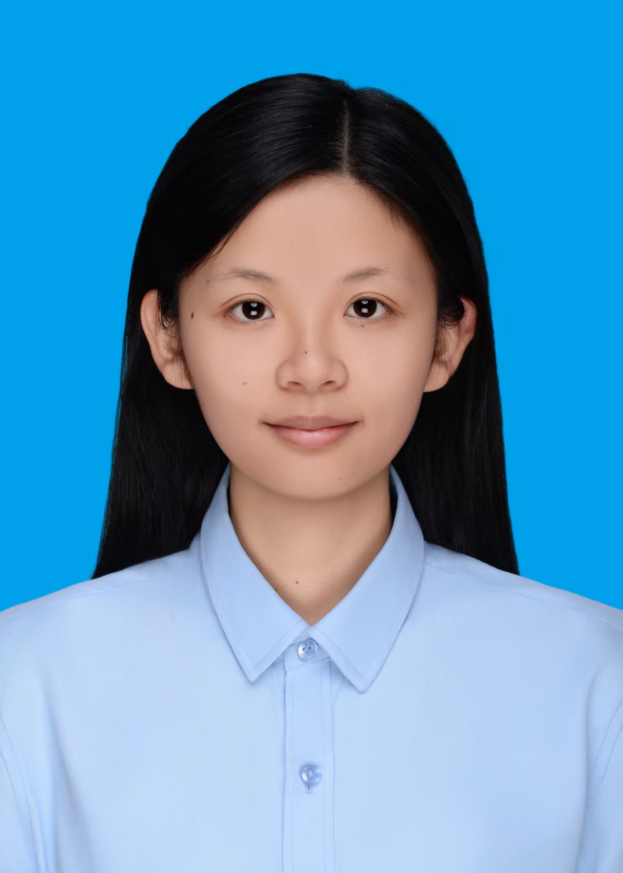黄芳菲